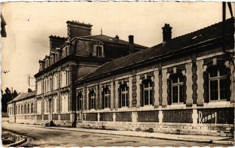 Carte postale ancienne Romilly-sur-Seine Les Ecoles Aube à Romilly-sur-Seine