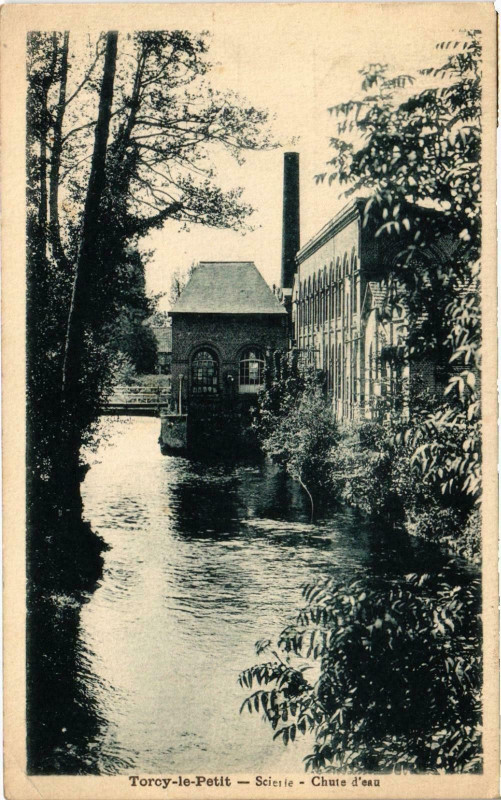 Carte postale ancienne Torcy le Petit Scierie Chute d'eau Aube à Torcy-le-Petit