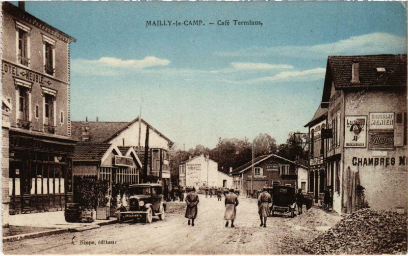 Carte postale ancienne Mailly-le-Camp Café Terminus Aube à Mailly-le-Camp