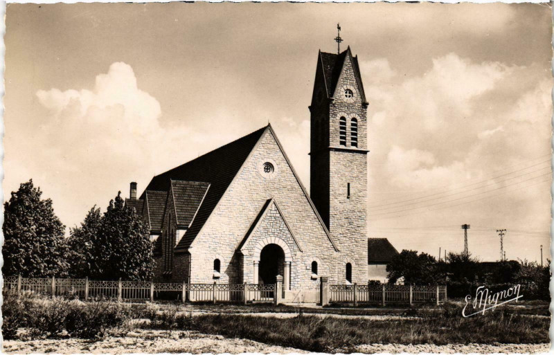 Carte postale ancienne Romilly-sur-Seine La Nouvelle Chapelle Aube à Romilly-sur-Seine