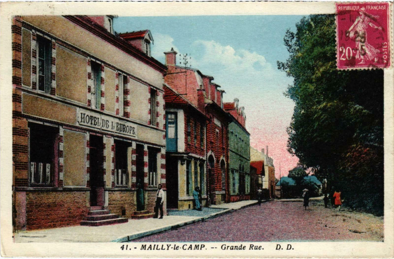 Carte postale ancienne Mailly-le-Camp Grande Rue Aube à Mailly-le-Camp