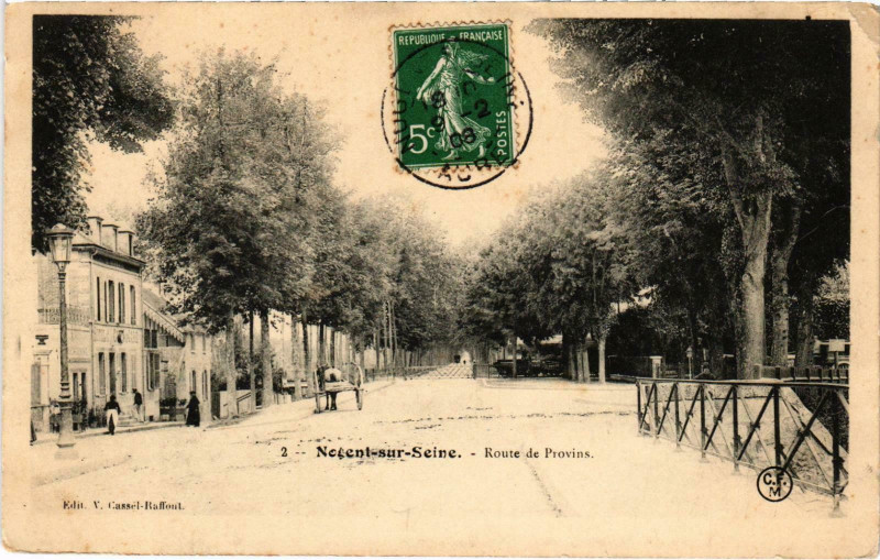 Carte postale ancienne Nogent-sur-Seine Route de Provins Aube à Nogent-sur-Seine