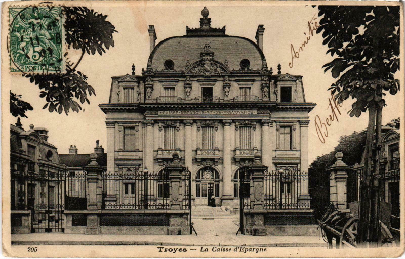 Carte postale ancienne Troyes La Caisse d'Epargne Aube à Troyes