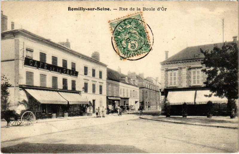 Carte postale ancienne Romilly-sur-Seine Rue de la Boule d'Or Aube à Romilly-sur-Seine