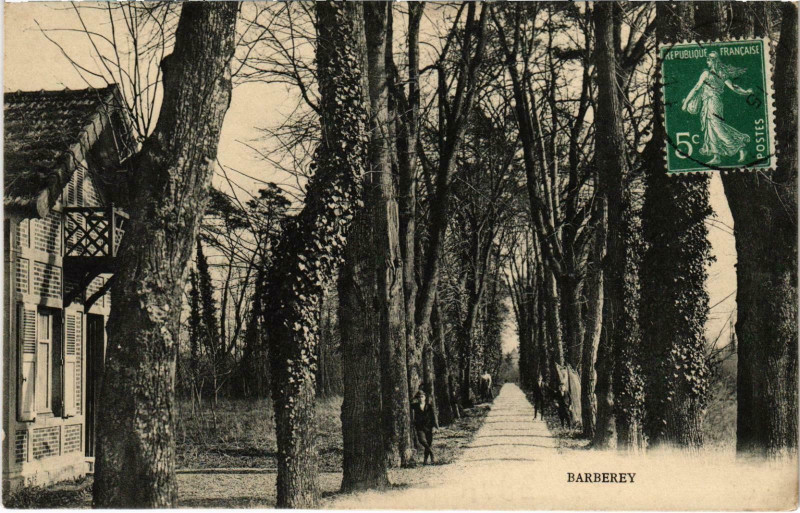 Carte postale ancienne Barberey Aube