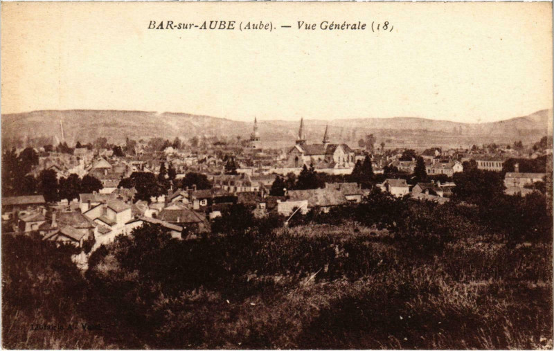 Carte postale ancienne Bar-sur-Aube Vue Générale Aube à Bar-sur-Aube