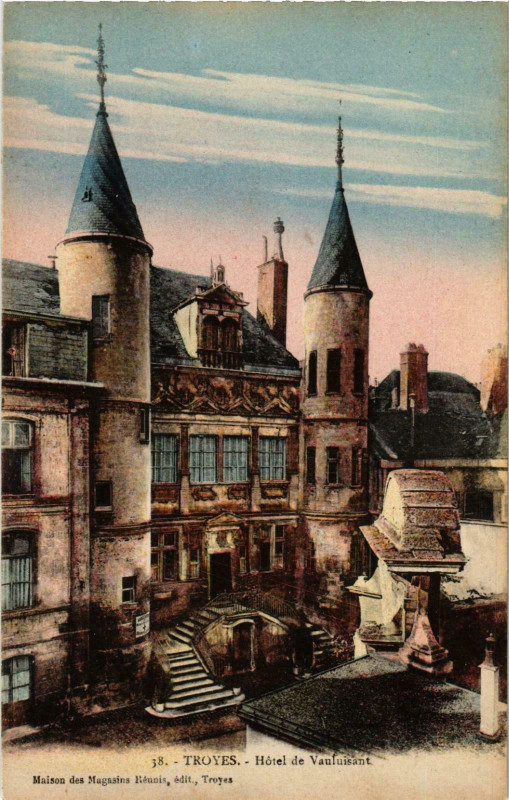 Carte postale ancienne Troyes- Hotel de Vauluisant France à Troyes