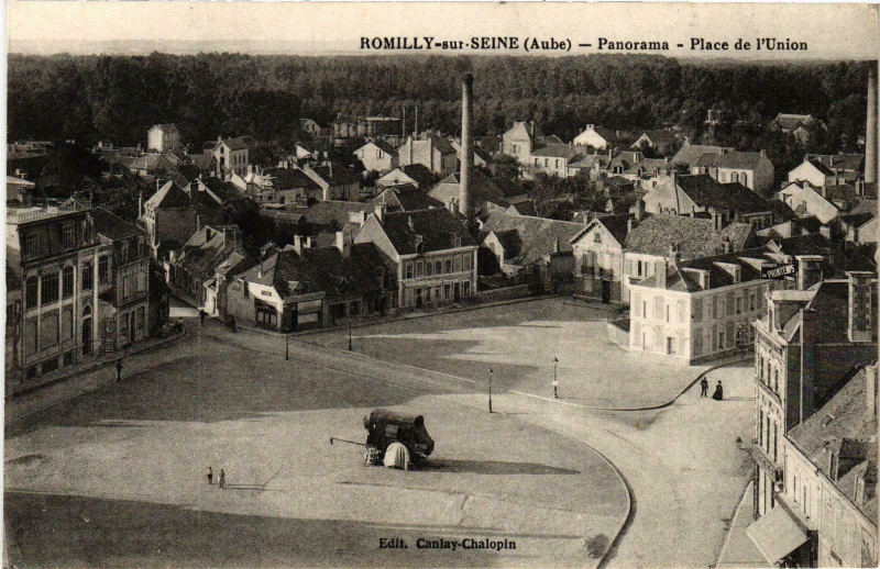 Carte postale ancienne Romilly sur Seine- Panorama ,Place de l'Union France à Romilly-sur-Seine