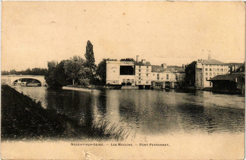 Carte postale ancienne Nogent sur Seine- Les Moulins, Pont Peyronnet France à Nogent-sur-Seine