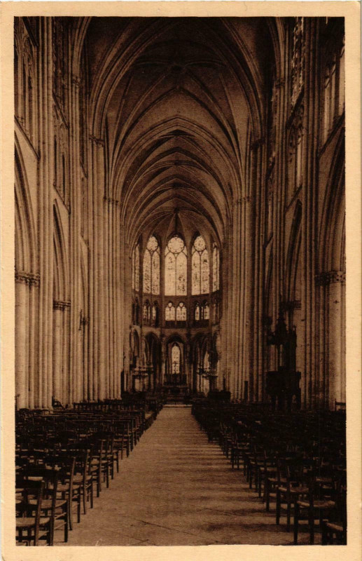 Carte postale ancienne Troyes- Interieur de la Cathedrale France à Troyes