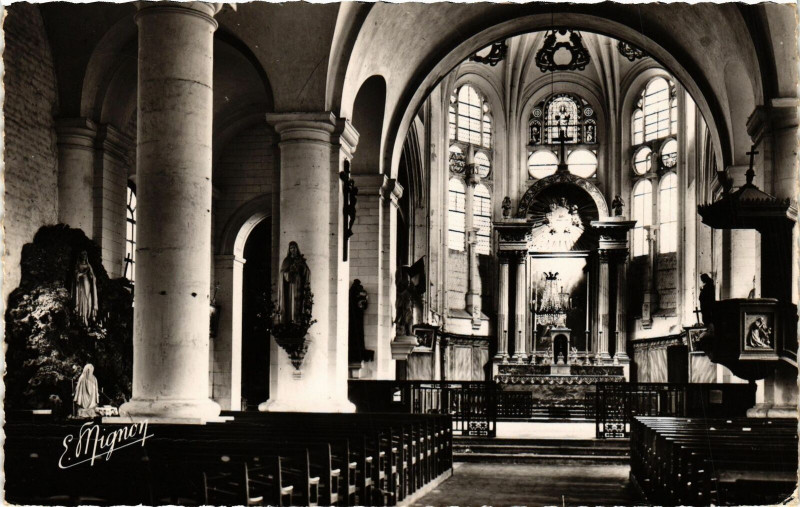 Carte postale ancienne St Mards en Othe- Interieur de l'Eglise France
