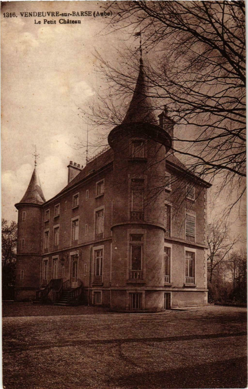 Carte postale ancienne Vendeuvre sur Barse- Le Petit Chateau France à Vendeuvre-sur-Barse
