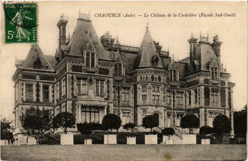 Carte postale ancienne Chaource- Le Chateau de la Cordeliere France à Chaource