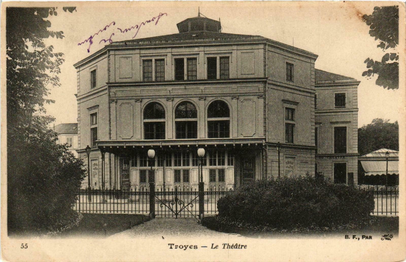 Carte postale ancienne Troyes- Le Theatre France à Troyes