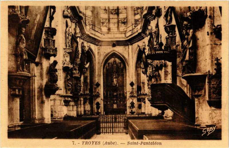 Carte postale ancienne Troyes- Eglise Saint Pantaleon France à Troyes