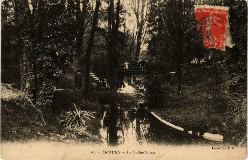 Carte postale ancienne Troyes- La Vallee Suisse France à Troyes