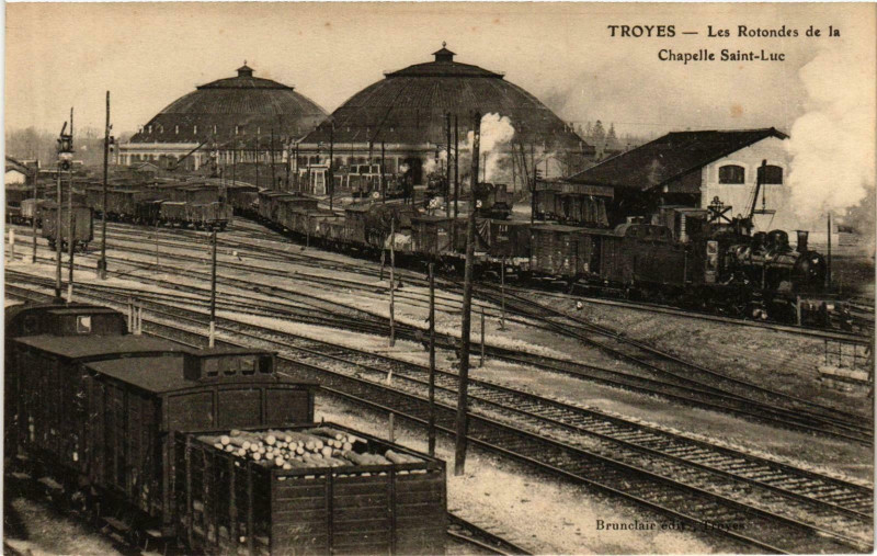 Carte postale ancienne Troyes- Les Rotondes de la Chapelle Saint Luc France à Troyes