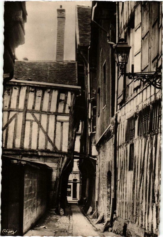 Carte postale ancienne Troyes- La Ruelle des chats France à Troyes