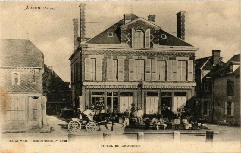 Carte postale ancienne Auxon Hotel du Commerce à Auxon