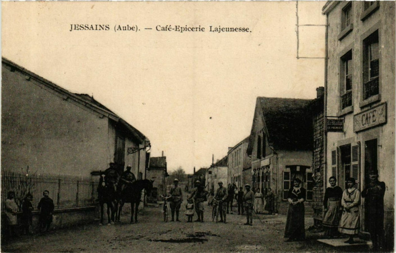 Carte postale ancienne Jessains Café-Epicerie Lajeunesse à Jessains