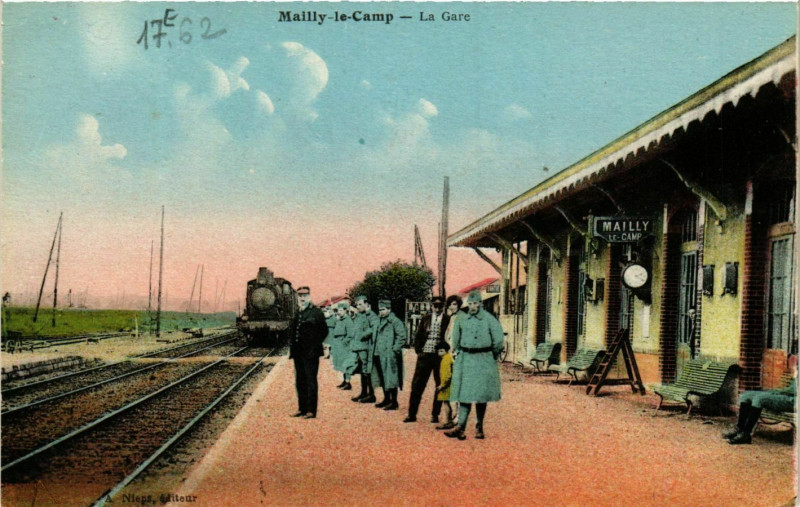 Carte postale ancienne Mailly-le-Camp La Gare à Mailly-le-Camp
