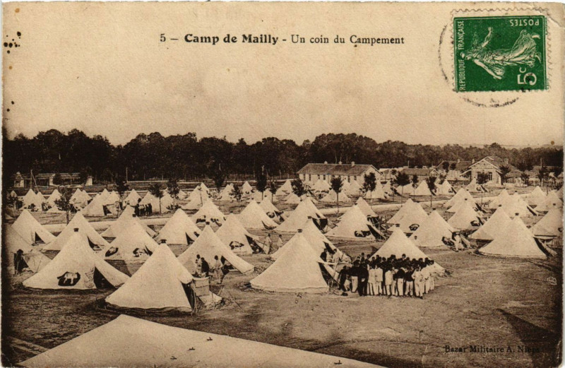 Carte postale ancienne Camp de Mailly - Un coin du Campement