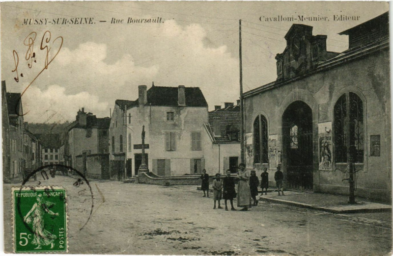 Carte postale ancienne Mussy-sur-Seine - Rue Boursault à Mussy-sur-Seine