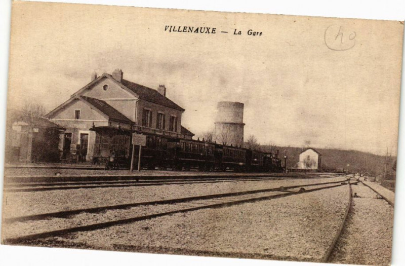 Carte postale ancienne Villenauxe - La Gare