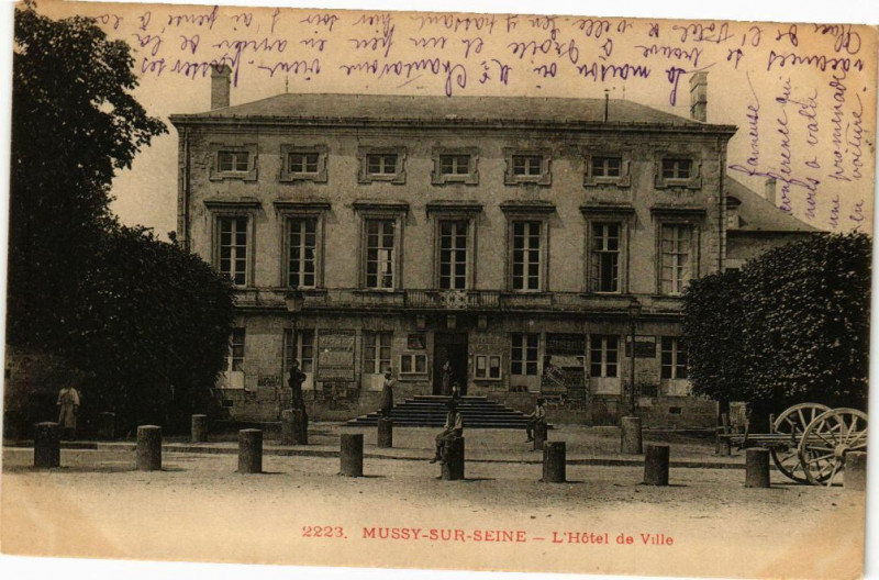 Carte postale ancienne Mussy-sur-Seine - L'hotel de ville à Mussy-sur-Seine