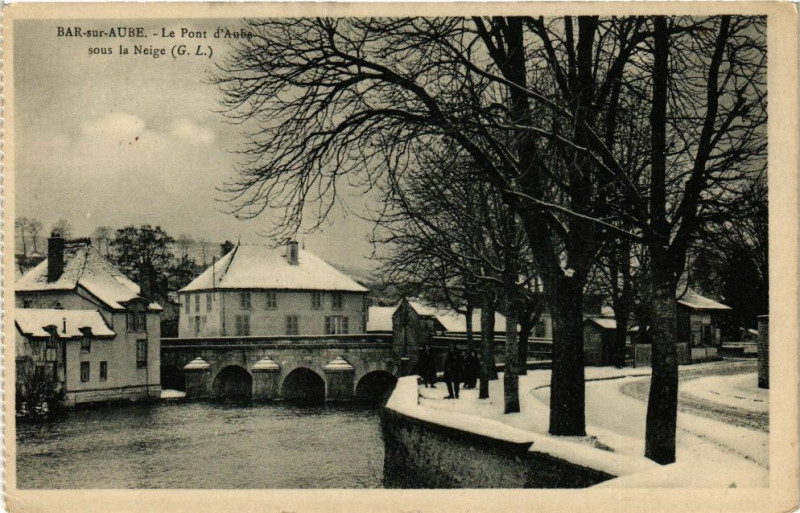 Carte postale ancienne Bar-sur-Aube - Le pont d'aube à Bar-sur-Aube