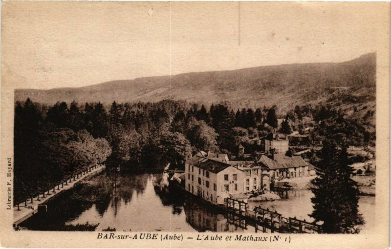Carte postale ancienne Bar-sur-Aube - L'aube et mathaux à Bar-sur-Aube