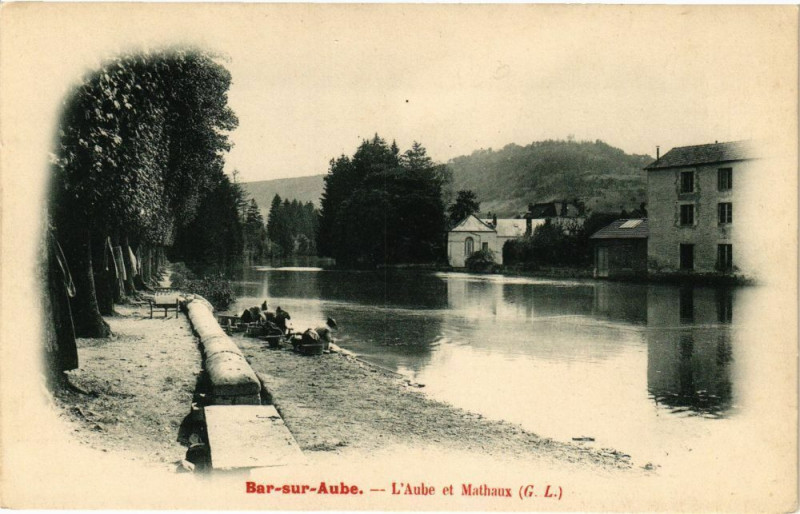 Carte postale ancienne Bar-sur-Aube - L'aube et mathaux à Bar-sur-Aube