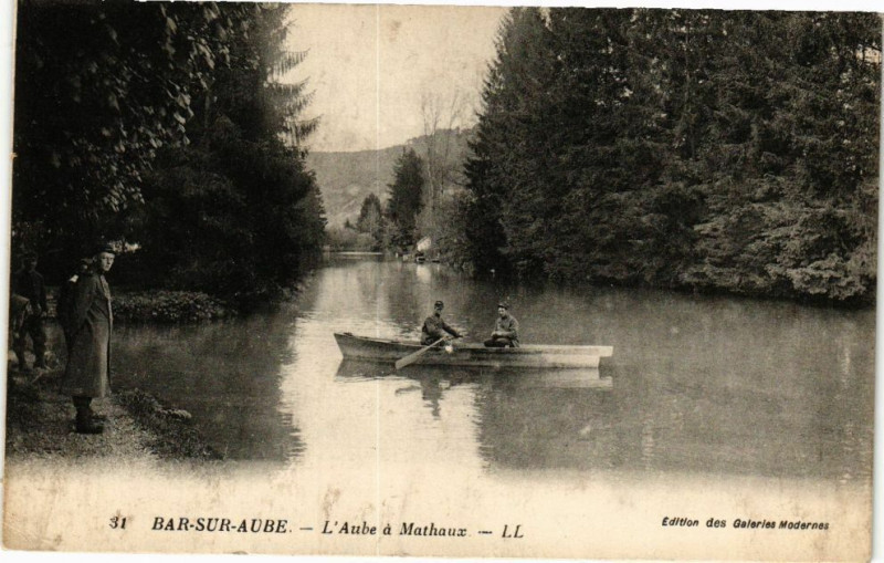 Carte postale ancienne Bar-sur-Aube - L'aube a mathaux à Bar-sur-Aube