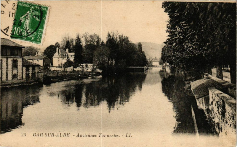 Carte postale ancienne Bar-sur-Aube - Ancienne tanneries à Bar-sur-Aube