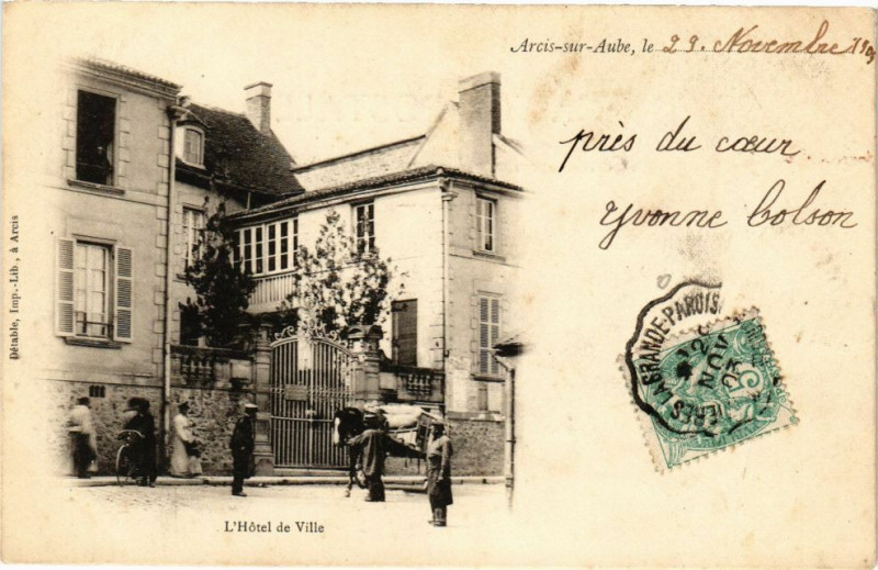 Carte postale ancienne Arcis-sur-Aube - L'hotel de ville à Arcis-sur-Aube