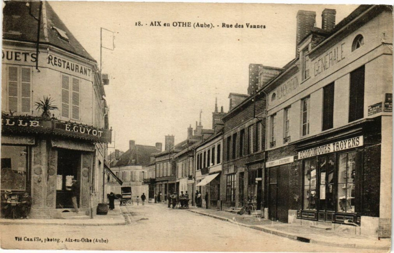 Carte postale ancienne Aix-en-Othe - Rue des vannes