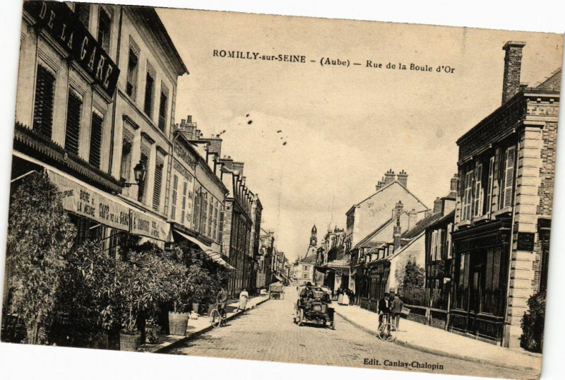 Carte postale ancienne Romilly-sur-Seine - Rue de la Boule d'Or à Romilly-sur-Seine