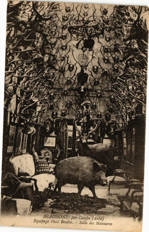 Carte postale ancienne Beaumont - Salle des Massacres