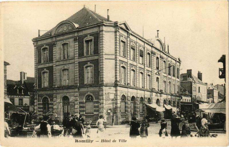 Carte postale ancienne Romilly-sur-Seine - Hotel de Ville à Romilly-sur-Seine