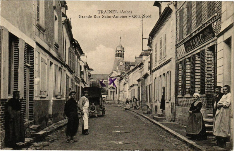 Carte postale ancienne Trainel - Grande Rue Saint-Antoine à Traînel
