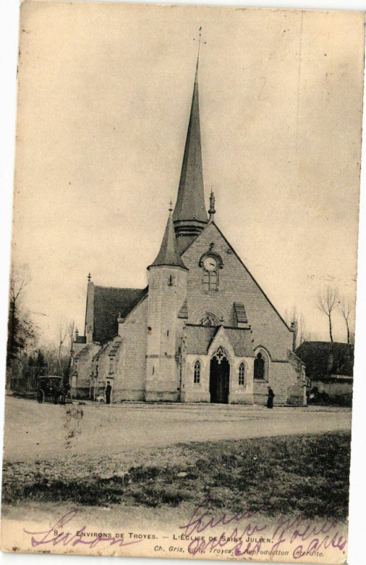 Carte postale ancienne Saint-Julien - L'Eglise