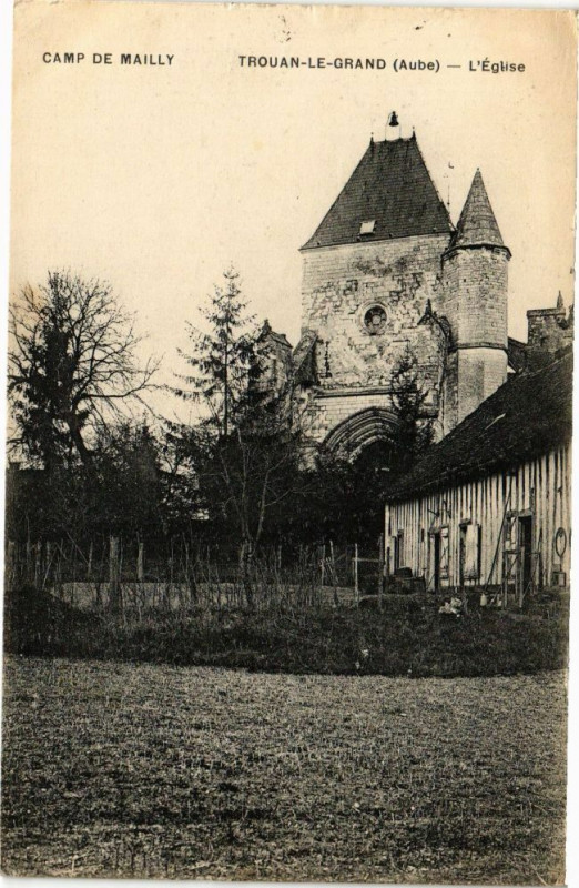 Carte postale ancienne Trouan-Le-Grand - L'Eglise