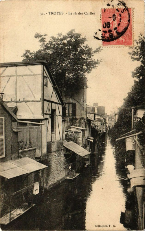 Carte postale ancienne Troyes - Le ru des Cailles à Troyes