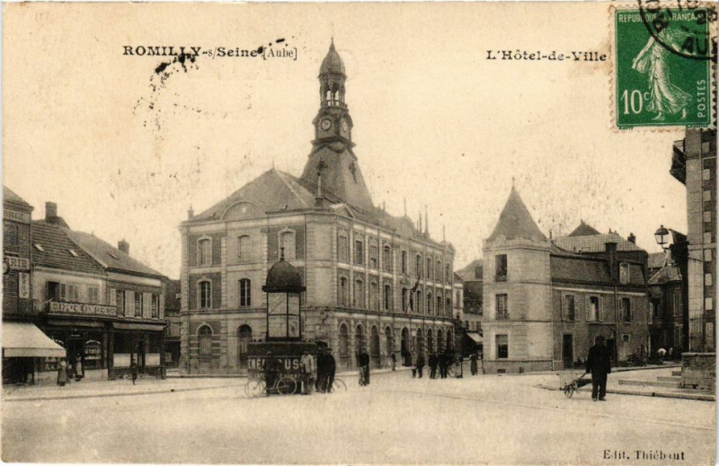 Carte postale ancienne Romilly-sur-Seine - Hotel de Ville à Romilly-sur-Seine