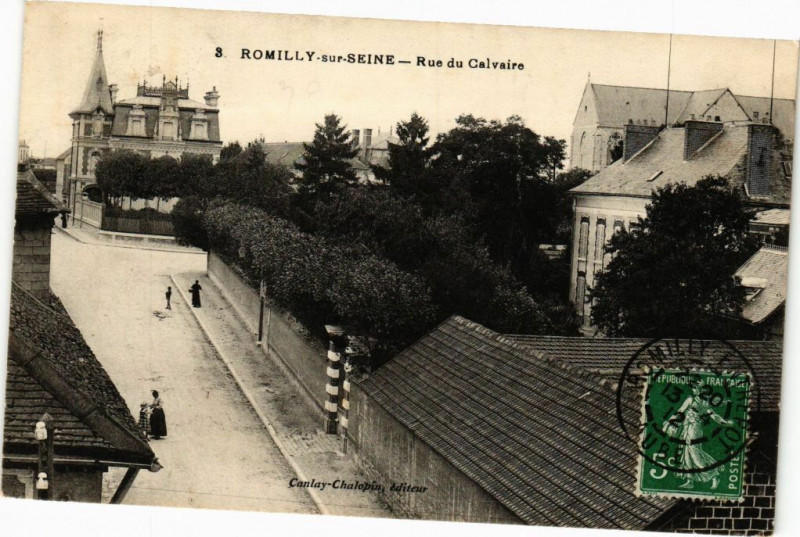 Carte postale ancienne Romilly-sur-Seine - Rue du Clvaire à Romilly-sur-Seine