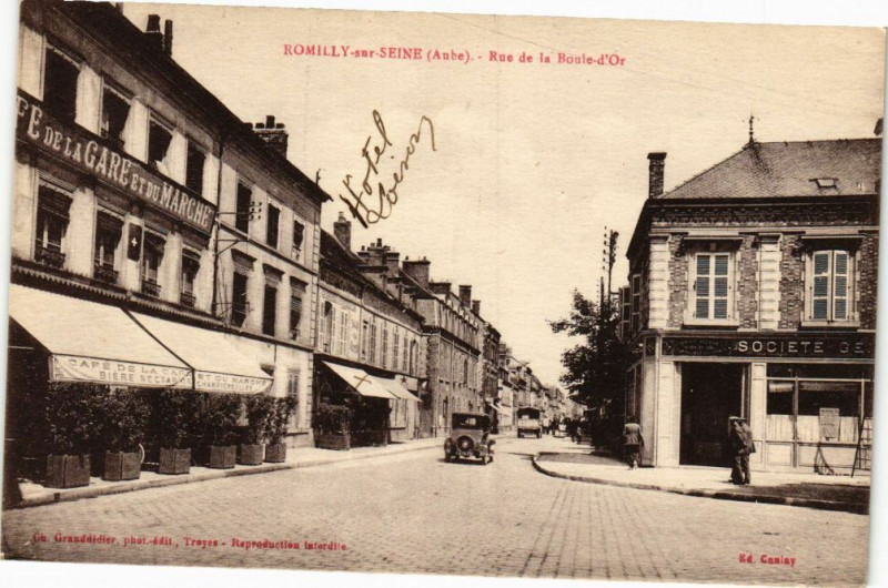 Carte postale ancienne Romilly-sur-Seine - Rue de la Boule d'Or à Romilly-sur-Seine