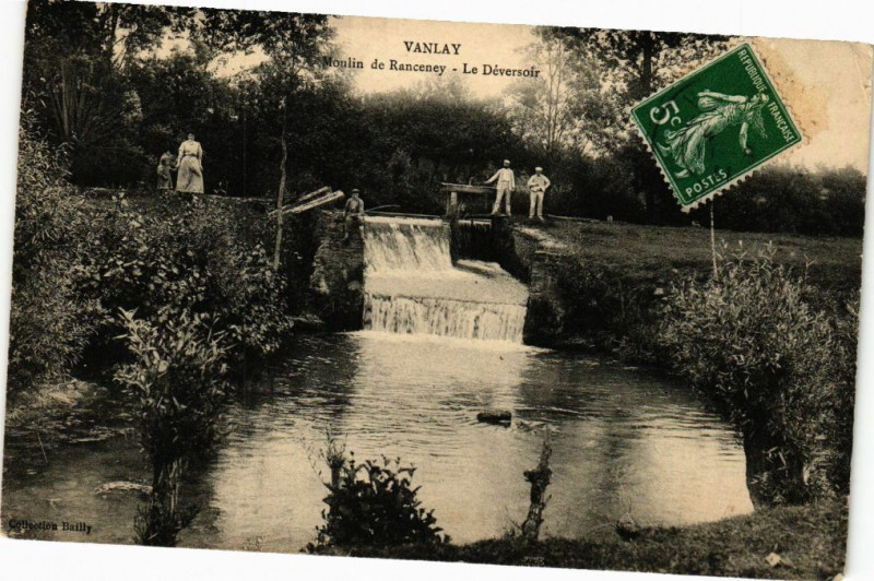 Carte postale ancienne Vanlay - Moulin de Ranceney - le déversoir à Vanlay