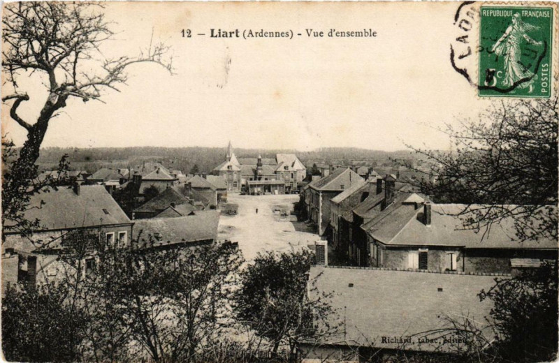 Carte postale ancienne Liart Vue d'ensemble à Liart