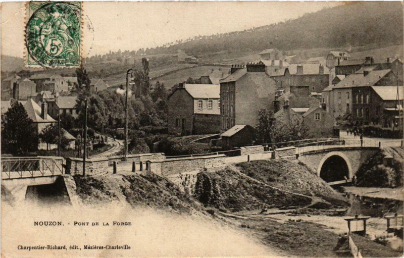 Carte postale ancienne Nouzon Pont de la Forge