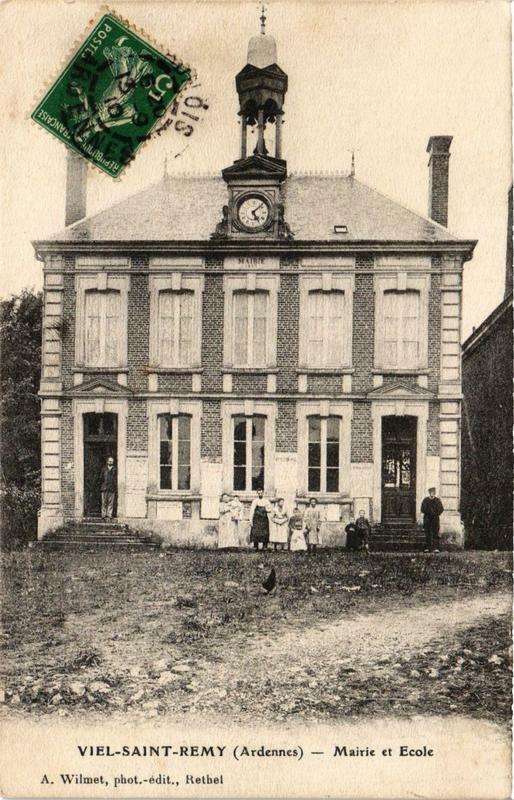 Carte postale ancienne Viel-Saint-Remy Mairie et Ecole à Viel-Saint-Remy